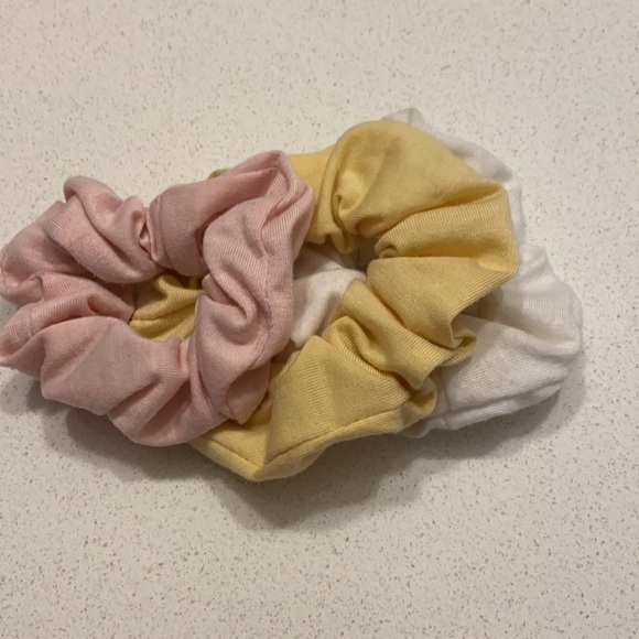 90s Style Scrunchie Bundle - Picture 6 of 16